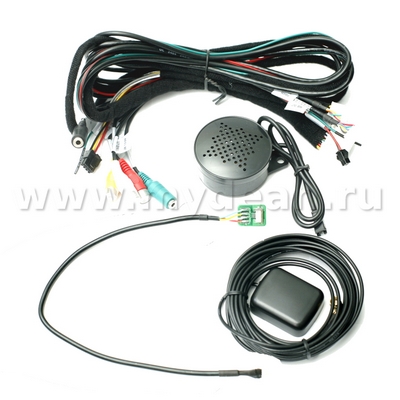  Штатное головное устройство MyDean 9017 для Mercedes GLK.
